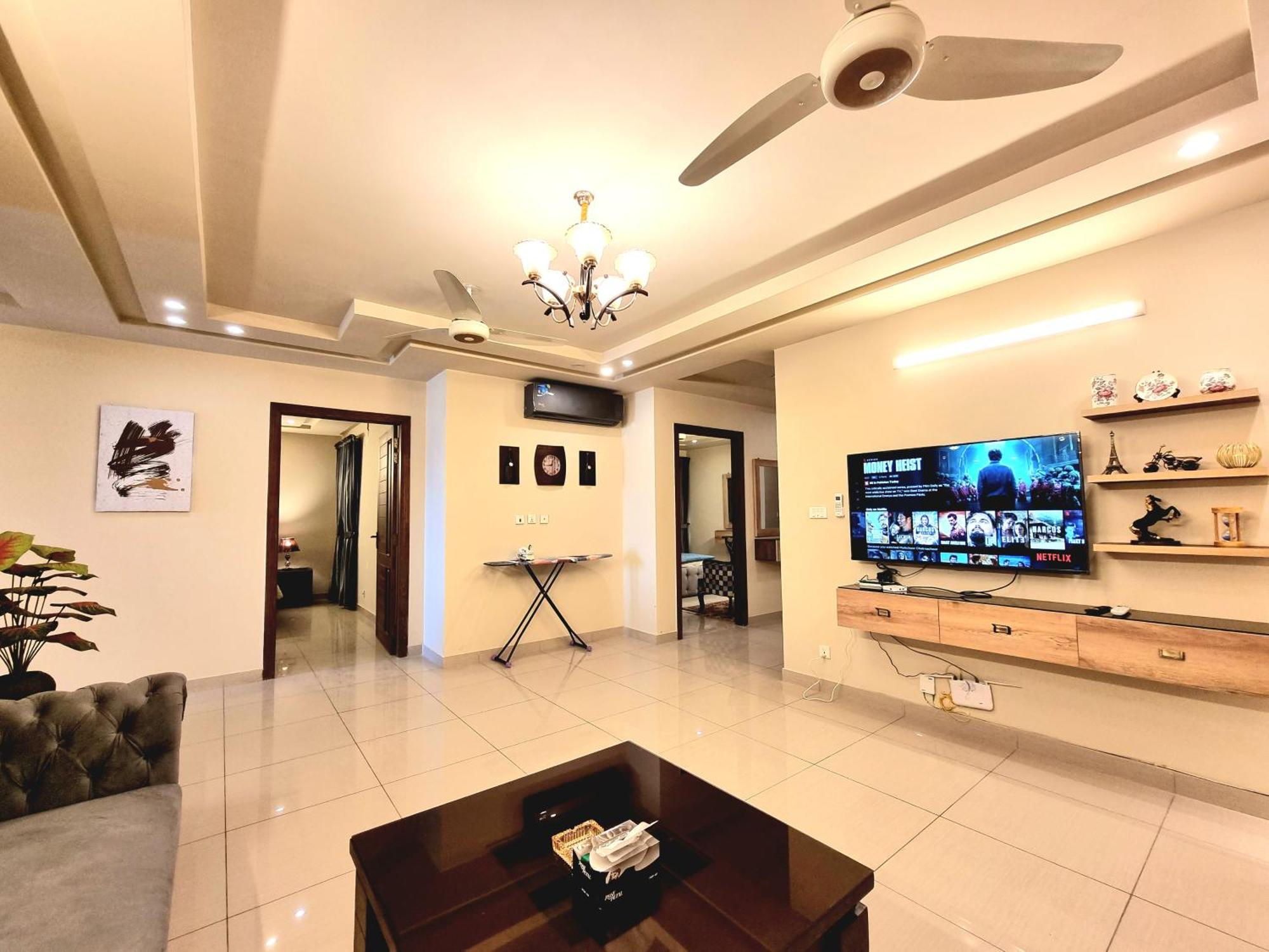 Executive 3 Bedrooms Apartment In Bahria Town Rawalpindi Exterior photo